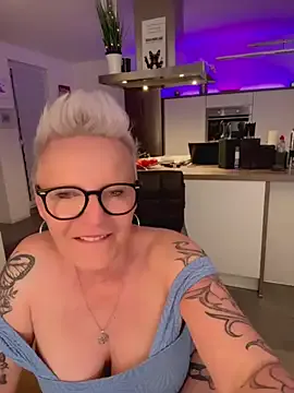 German_Milf Image 4
