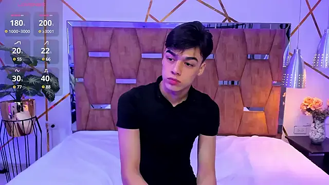 Nonchan_ – webcam model profile photo Image 2