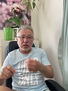 roouse – webcam model profile photo Image 17