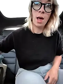 Queen_sofiyaa – webcam model profile photo Image 8