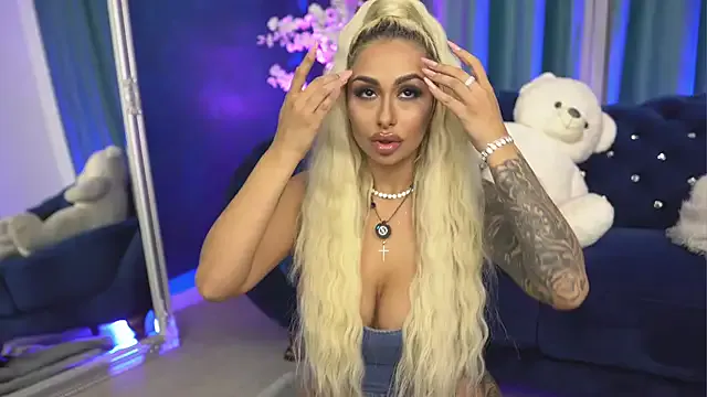 oxo_yuna_oxo – webcam model profile photo Image 19