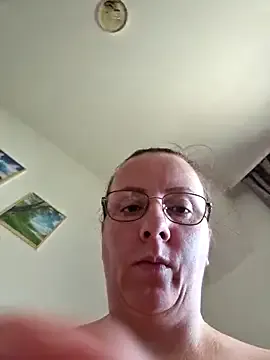 oxo_yuna_oxo – webcam model profile photo Image 10