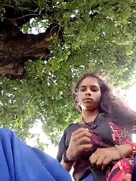 oxo_yuna_oxo – webcam model profile photo Image 8