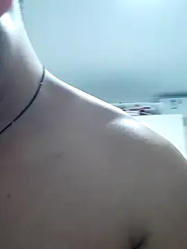 Yui-Ch – webcam model profile photo Image 17