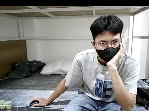 Yui-Ch – webcam model profile photo Image 7