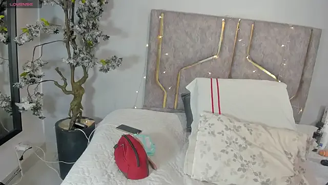 ValerySinclair – webcam model profile photo Image 9