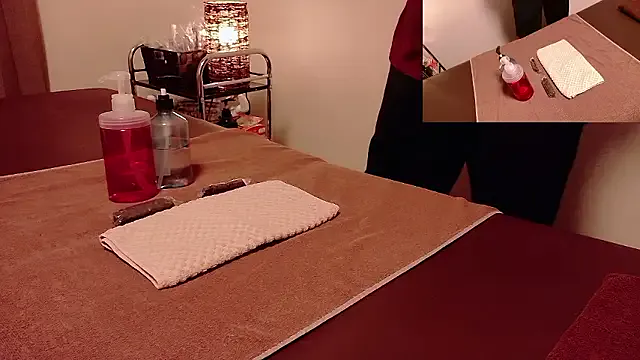 roouse – webcam model profile photo Image 19