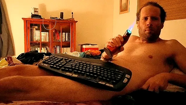 roouse – webcam model profile photo Image 16