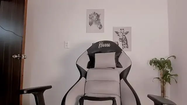 Stephania – webcam model profile photo Image 12