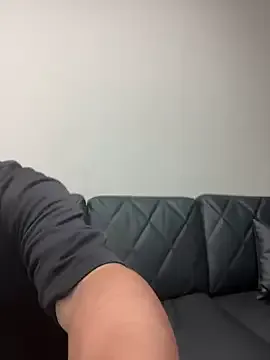 dirtypub – webcam model profile photo Image 5