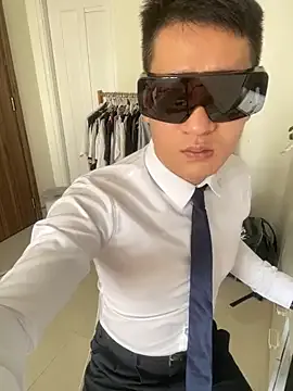 PumaShyXD – webcam model profile photo Image 7