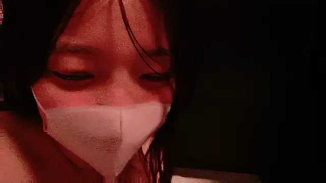 roouse – webcam model profile photo Image 15