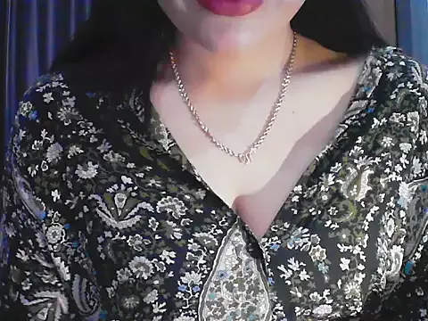 Kelly – webcam model profile photo Image 12