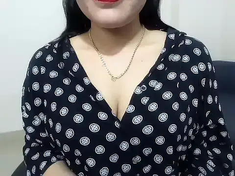 Kelly – webcam model profile photo Image 14