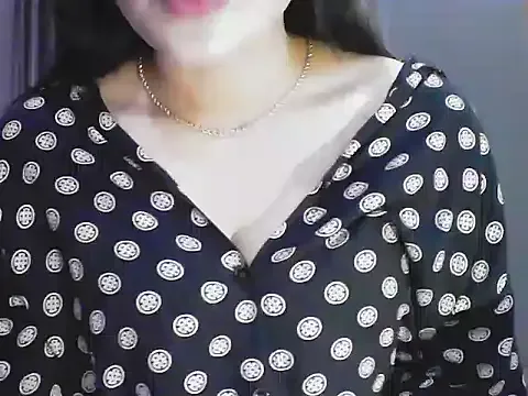 Kelly – webcam model profile photo Image 6