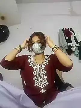 maataaan – webcam model profile photo Image 7