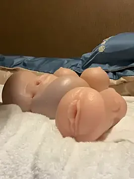 winter11 – webcam model profile photo Image 2