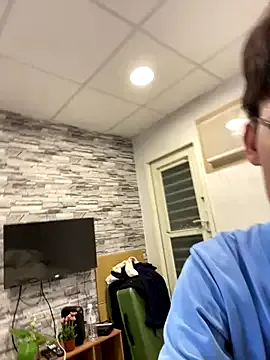 PumaShyXD – webcam model profile photo Image 14