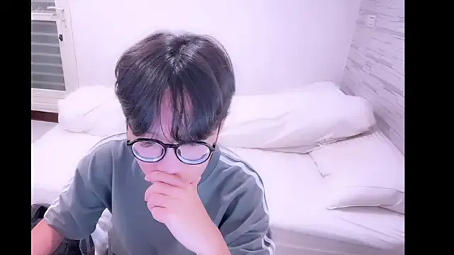 PumaShyXD – webcam model profile photo Image 17