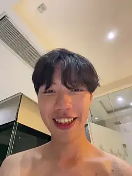 PumaShyXD – webcam model profile photo Image 2