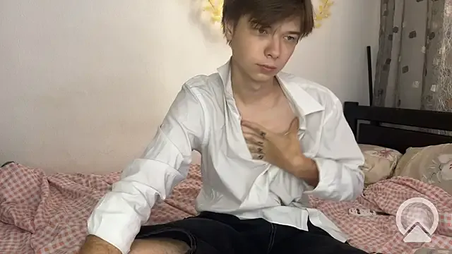 oxo_yuna_oxo – webcam model profile photo Image 4