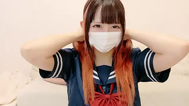 roouse – webcam model profile photo Image 16