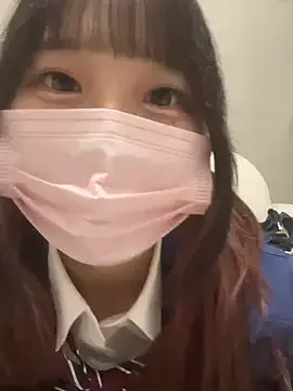 roouse – webcam model profile photo Image 3