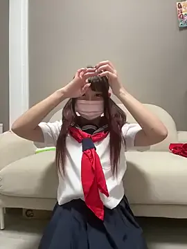 roouse – webcam model profile photo Image 4