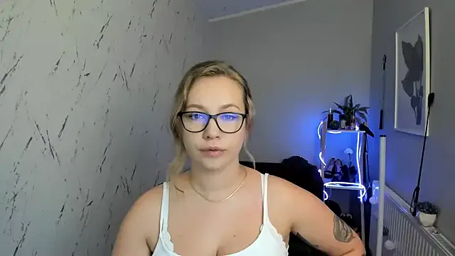 TarraKate – webcam model profile photo Image 11