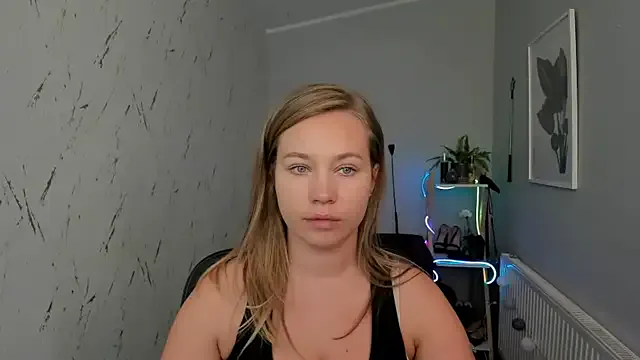 TarraKate – webcam model profile photo Image 7