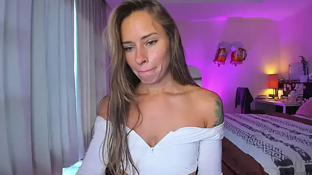 oxo_yuna_oxo – webcam model profile photo Image 19