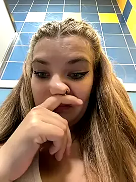 Queen_sofiyaa – webcam model profile photo Image 13