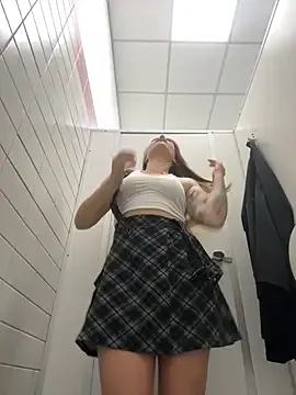 Queen_sofiyaa – webcam model profile photo Image 16