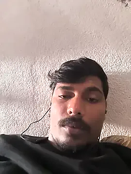 Yui-Ch – webcam model profile photo Image 12