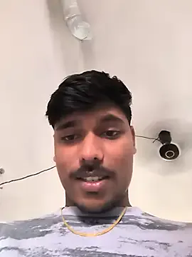 Yui-Ch – webcam model profile photo Image 4