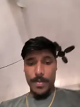 Yui-Ch – webcam model profile photo Image 8