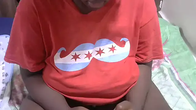 Queen_sofiyaa – webcam model profile photo Image 4