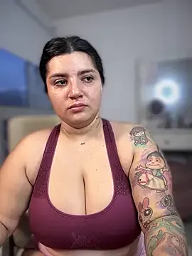 Queen_sofiyaa – webcam model profile photo Image 17