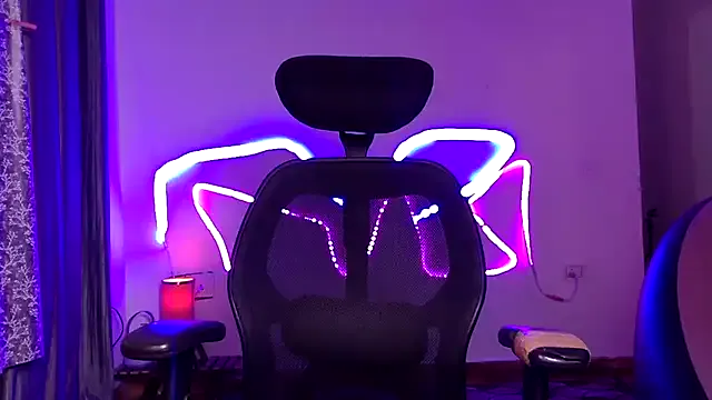 Mia--meow – webcam model profile photo Image 5