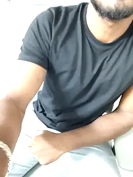 Queen_sofiyaa – webcam model profile photo Image 12