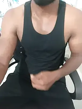 Queen_sofiyaa – webcam model profile photo Image 5