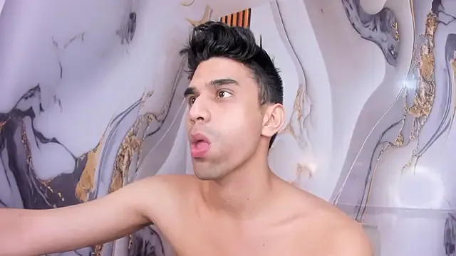 Queen_sofiyaa – webcam model profile photo Image 14