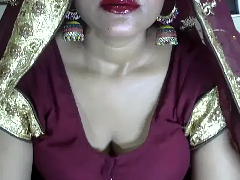 oxo_yuna_oxo – webcam model profile photo Image 19