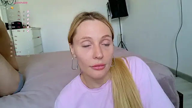 NANA_7 – webcam model profile photo Image 11