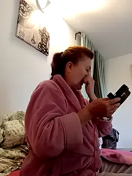 oxo_yuna_oxo – webcam model profile photo Image 18