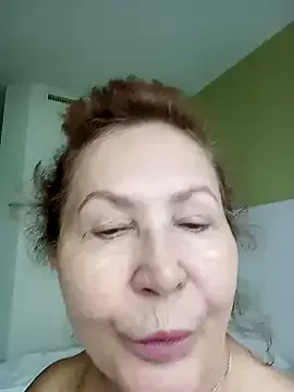 oxo_yuna_oxo – webcam model profile photo Image 8