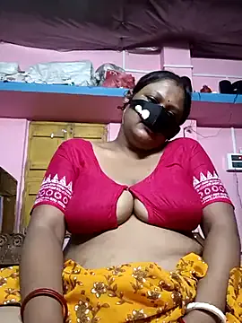 LiaWells – webcam model profile photo Image 3