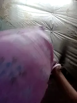 LiaWells – webcam model profile photo Image 6