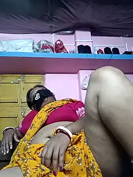 LiaWells – webcam model profile photo Image 7