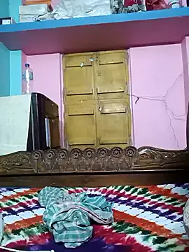 LiaWells – webcam model profile photo Image 9